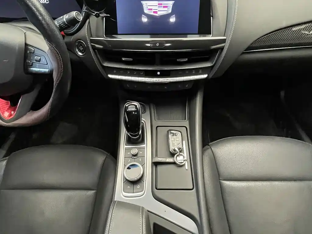 Cadillac CT5 — миниатюра 13