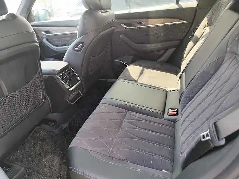 Geely Xingyue L — миниатюра 5