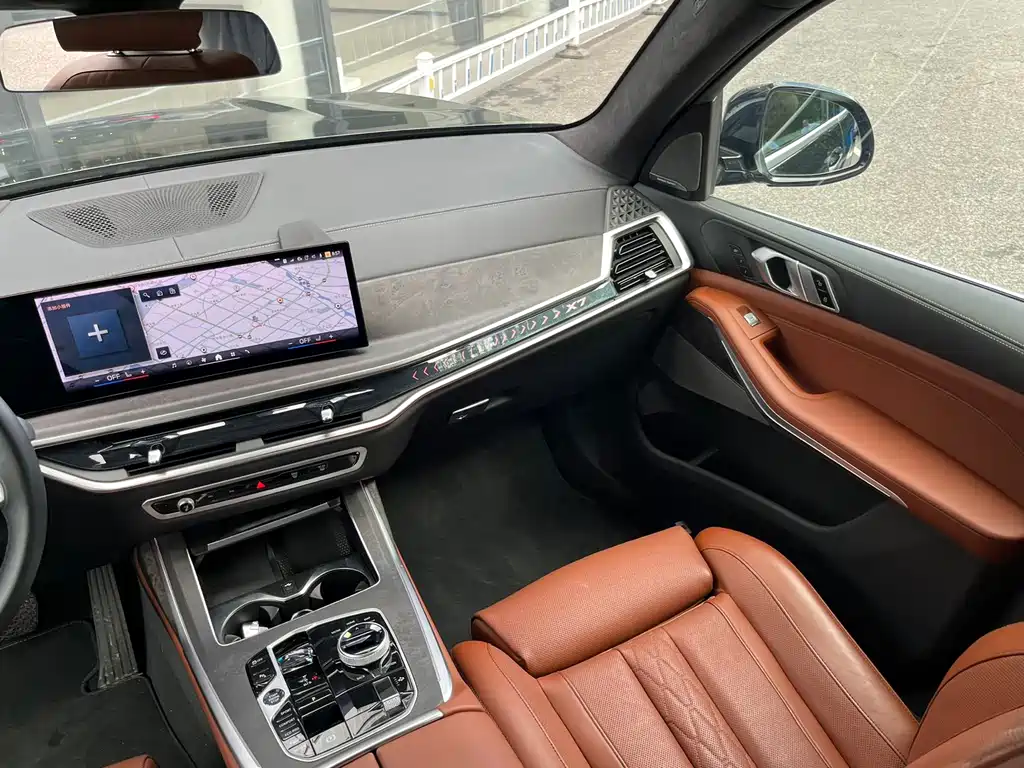 BMW X7 — миниатюра 7