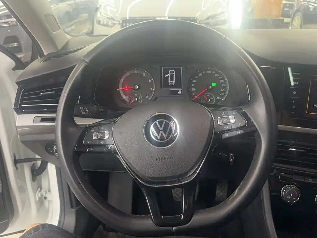Volkswagen Bora — миниатюра 4
