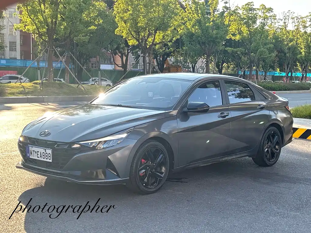 MODERN ELANTRA