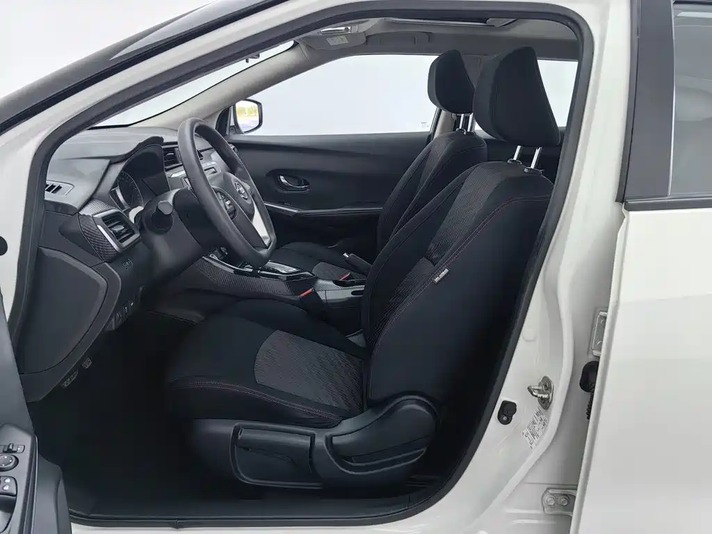 Nissan Bluebird — миниатюра 10