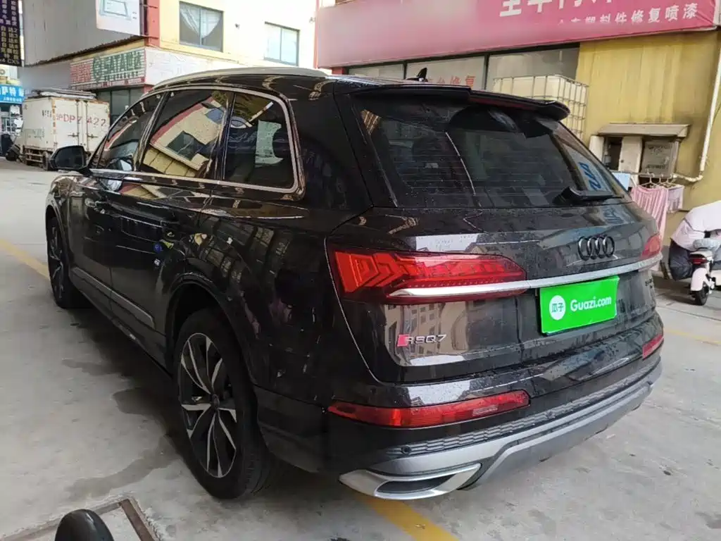 Audi Q7 — миниатюра 5