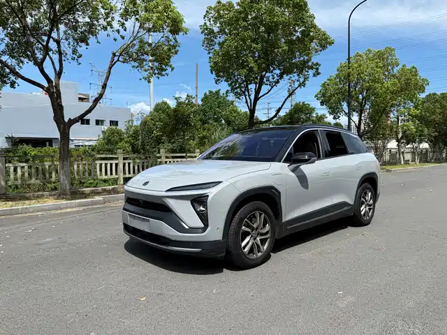 2020 Nio ES6