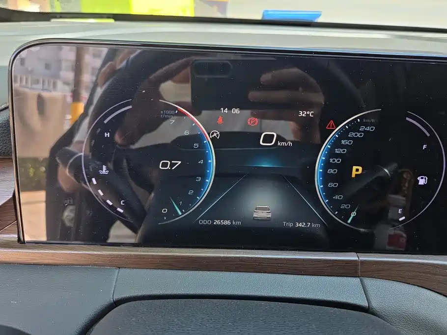 Ford Equator — миниатюра 14