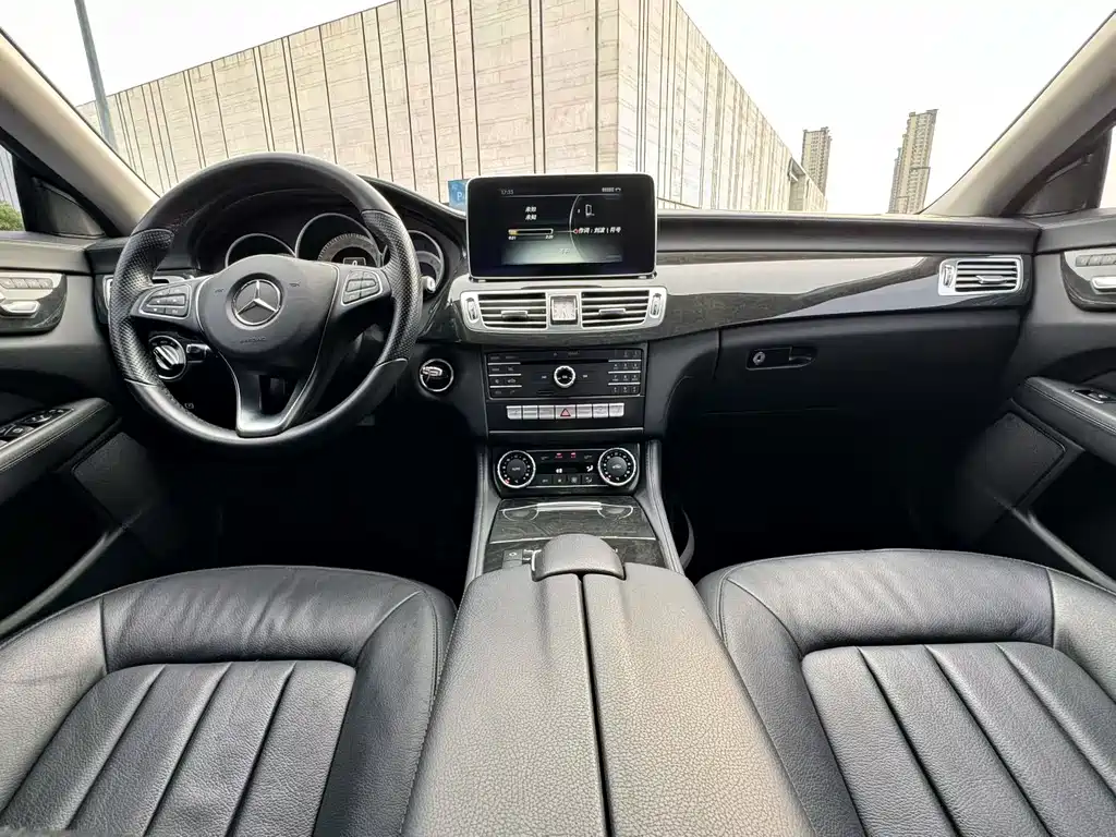 Mercedes-Benz CLS — миниатюра 8