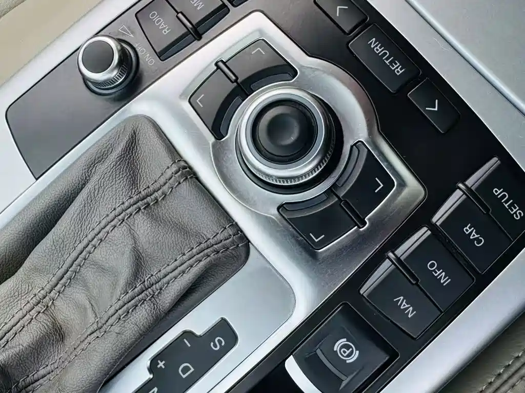 Audi A6L — миниатюра 15