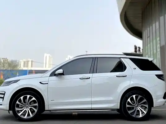 Land Rover Discovery Sport — миниатюра 4