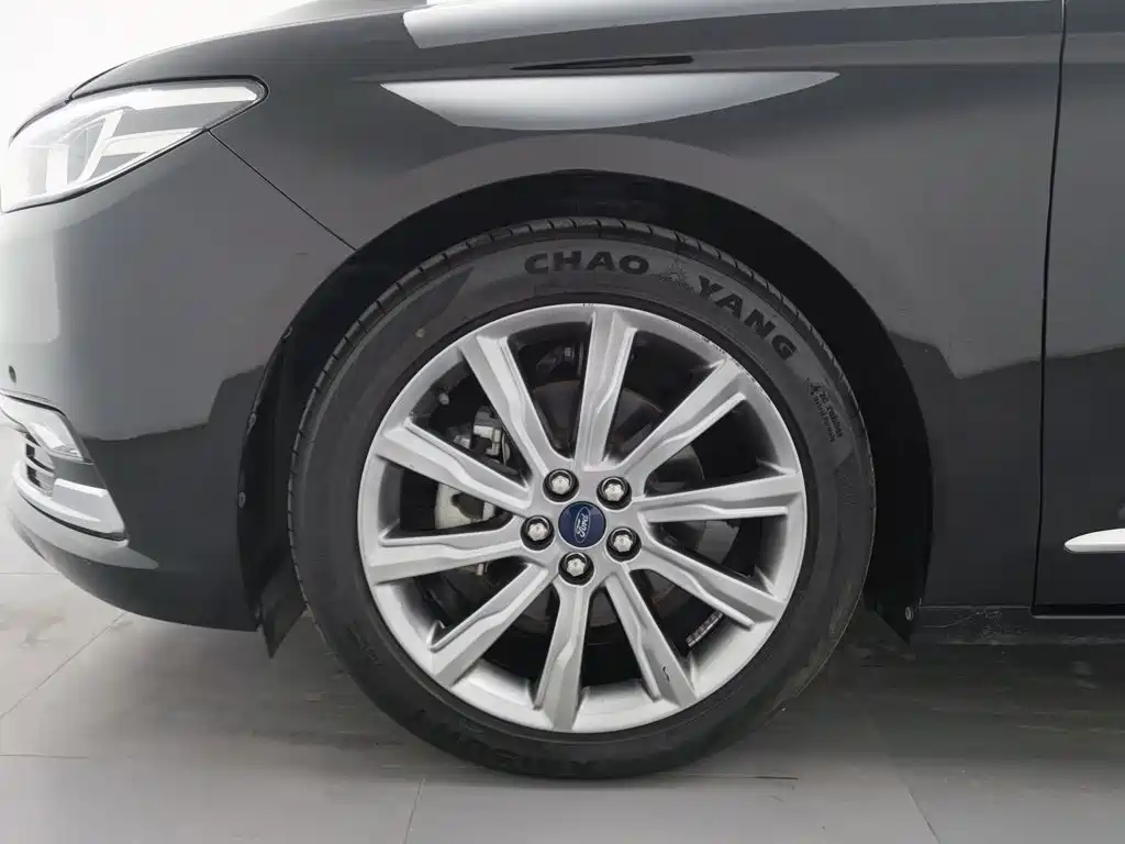 Ford Taurus — миниатюра 17