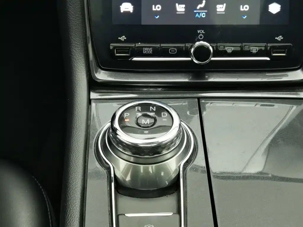 Ford Taurus — миниатюра 13