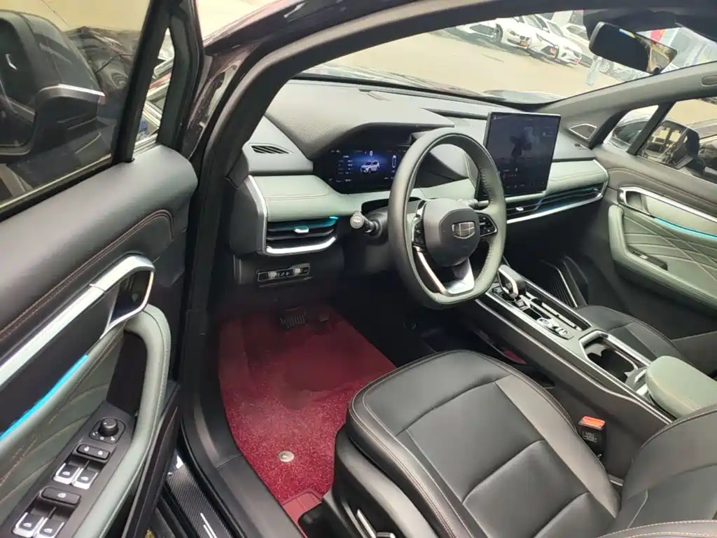 Geely Haoyue L — миниатюра 16