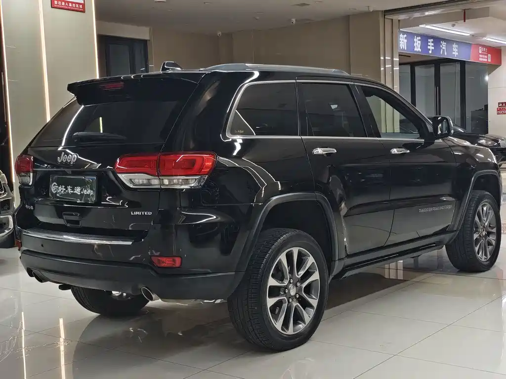Jeep Grand Cherokee (Import) — миниатюра 15
