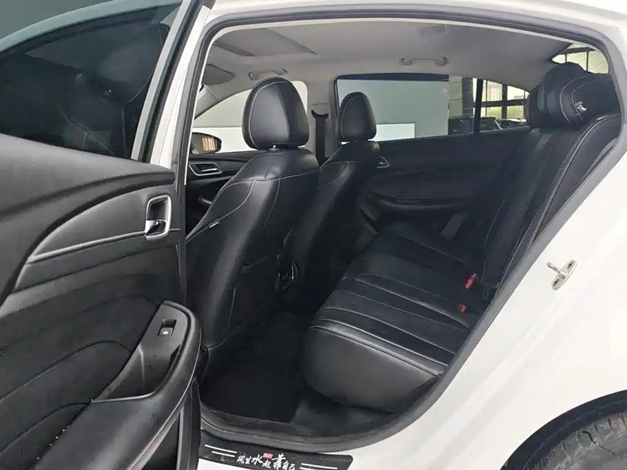Roewe i5 — миниатюра 11