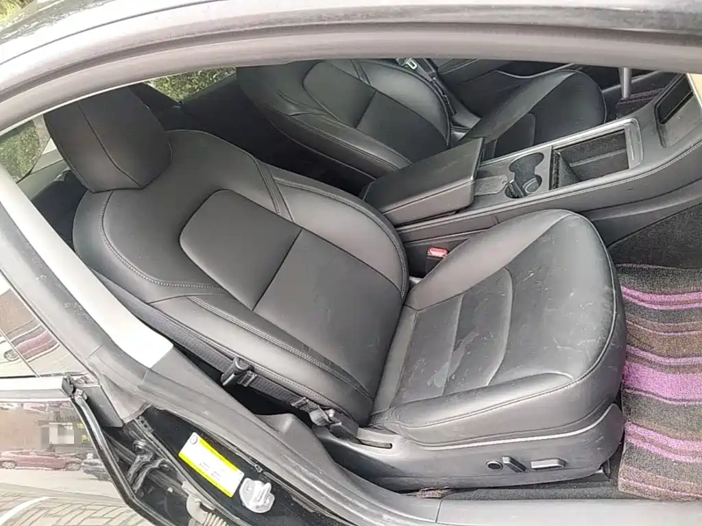Tesla Model 3 — миниатюра 25
