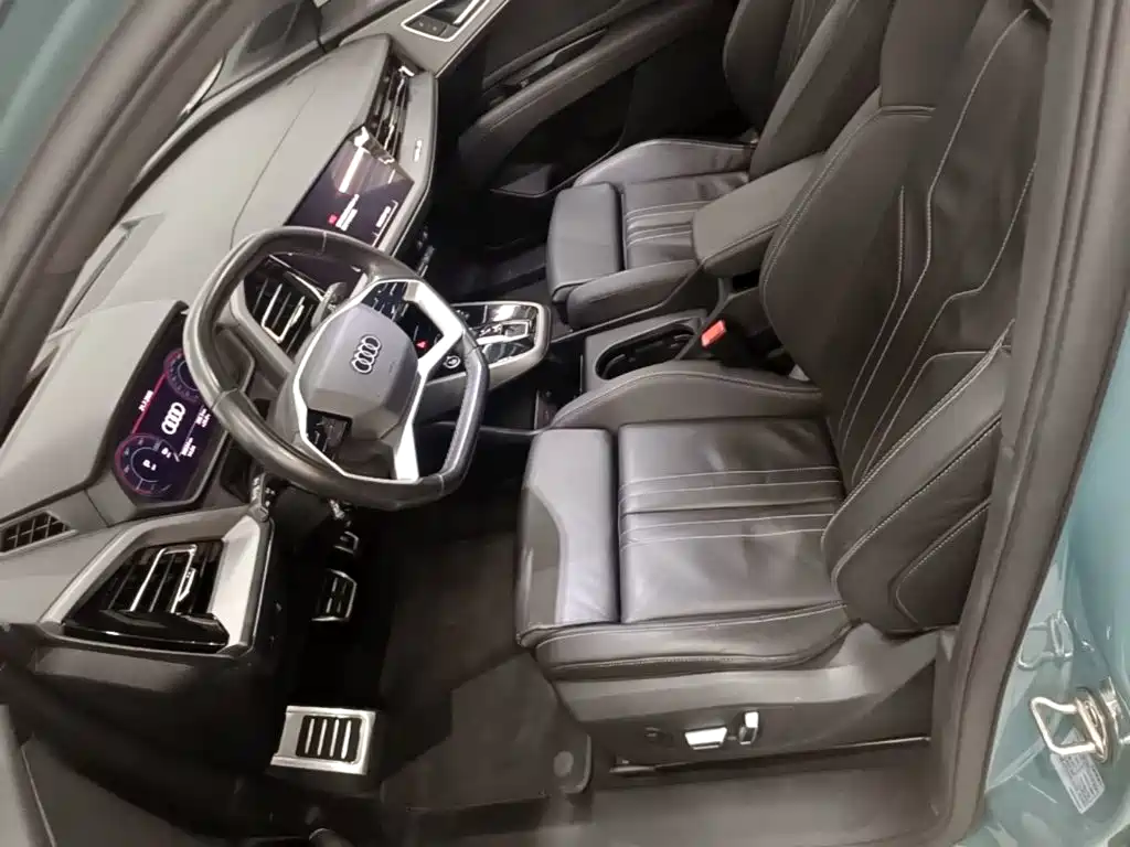 Audi Q5 e-tron — миниатюра 15