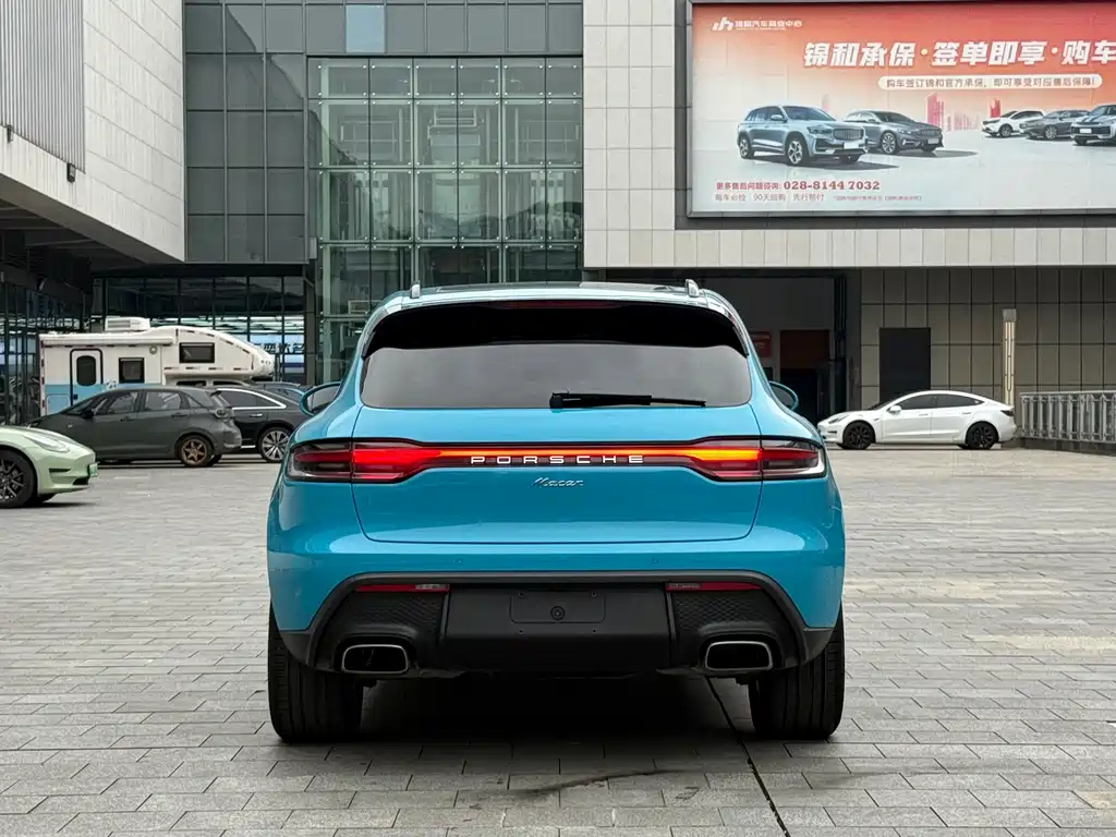 Porsche Macan — миниатюра 6