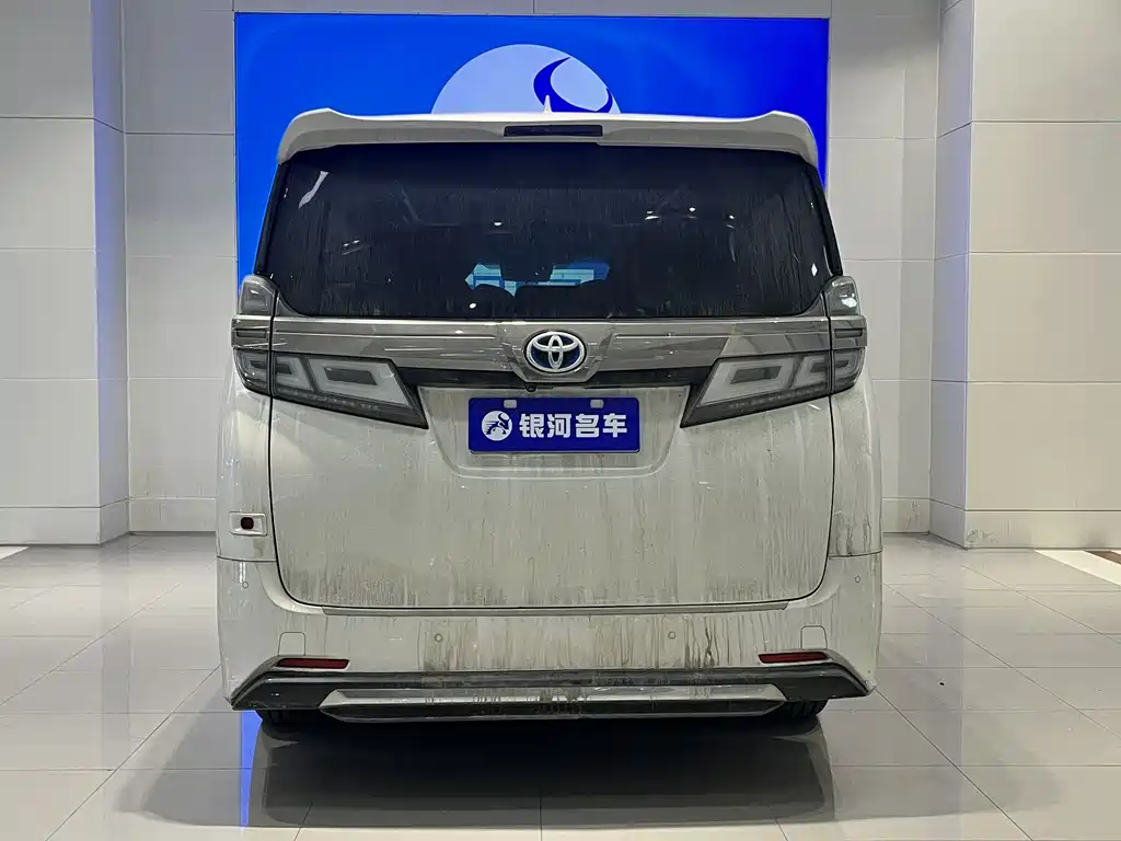 Toyota Vellfire — миниатюра 11