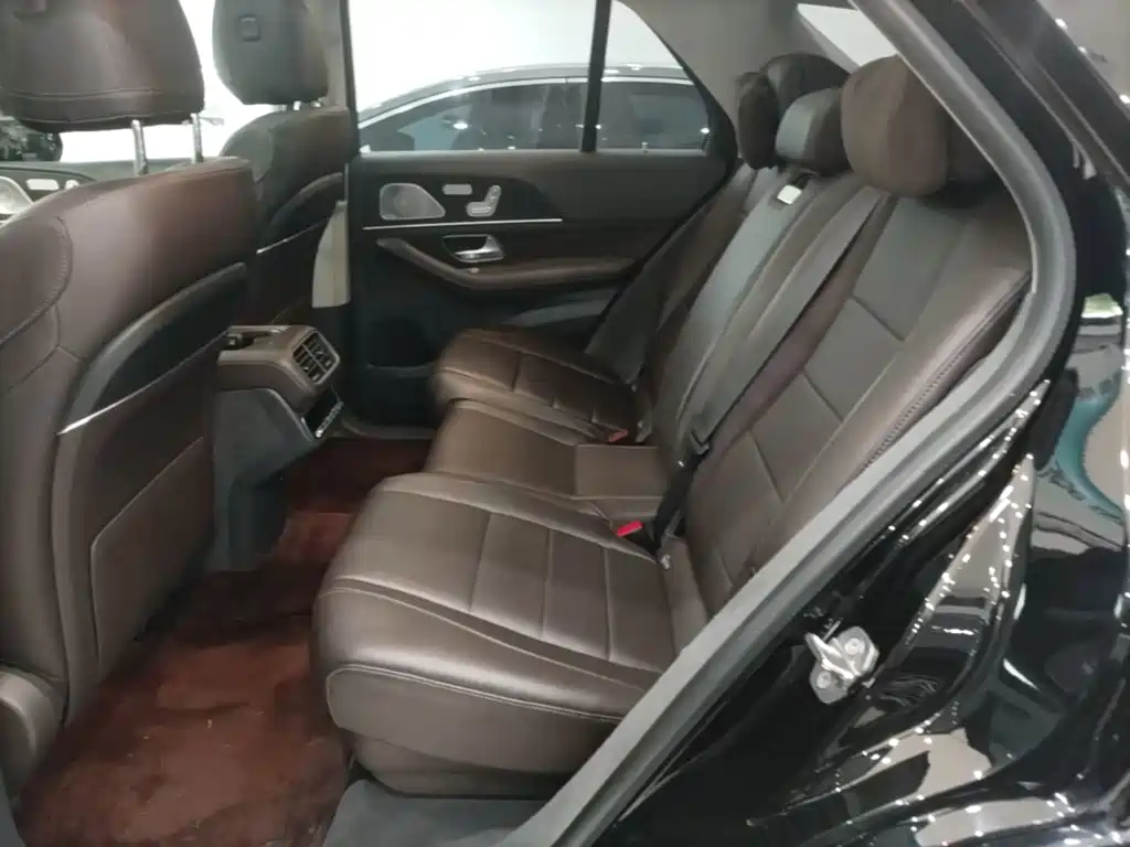 Mercedes-Benz GLE (Import) — миниатюра 17