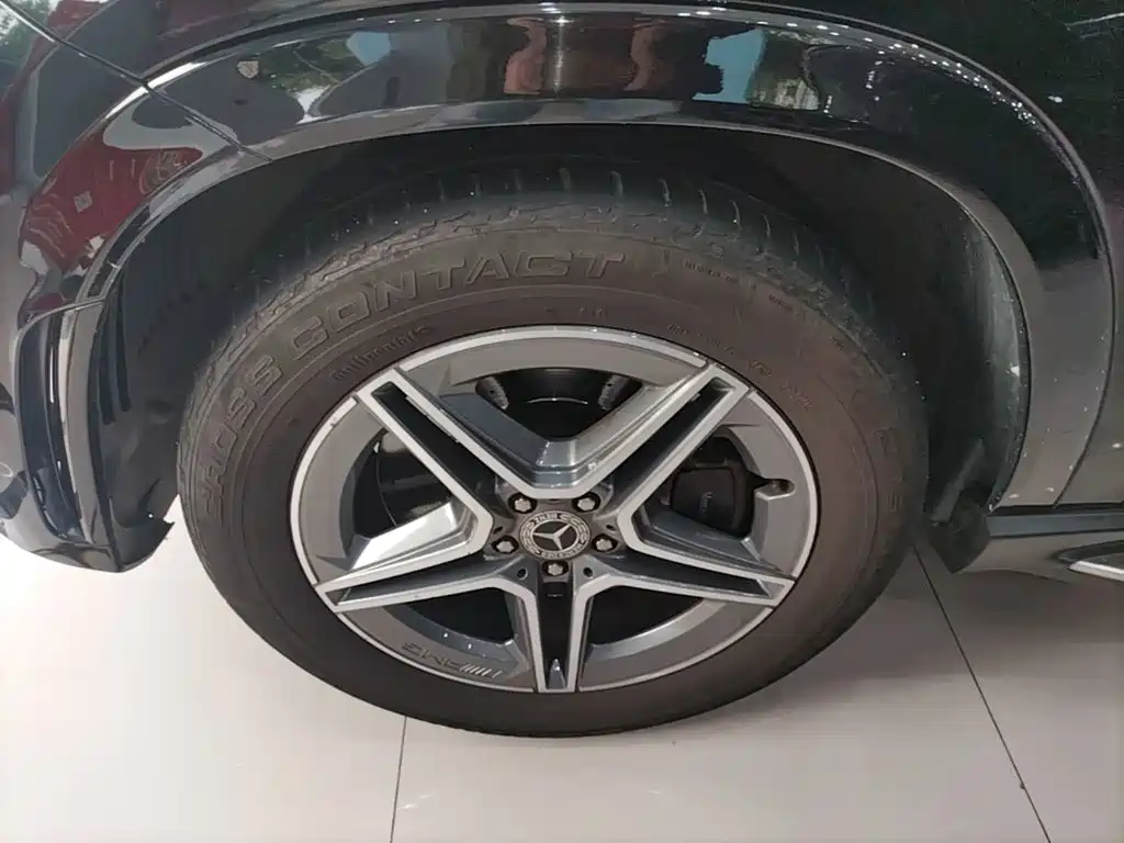 Mercedes-Benz GLE (Import) — миниатюра 23