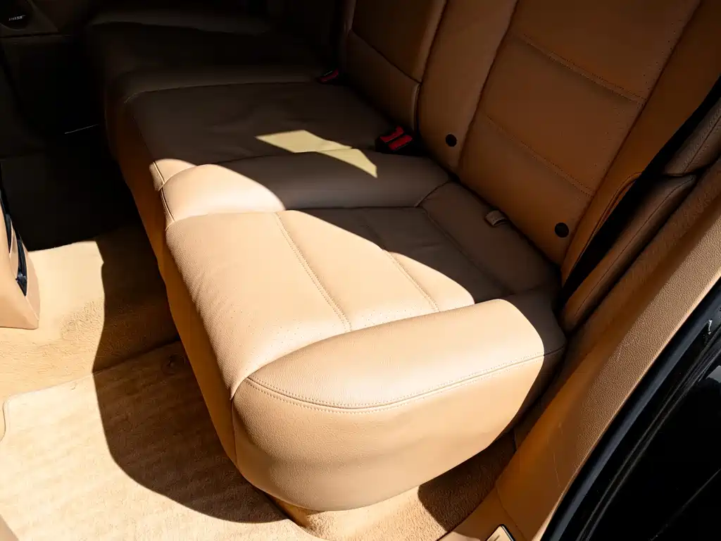 Porsche Cayenne — миниатюра 14