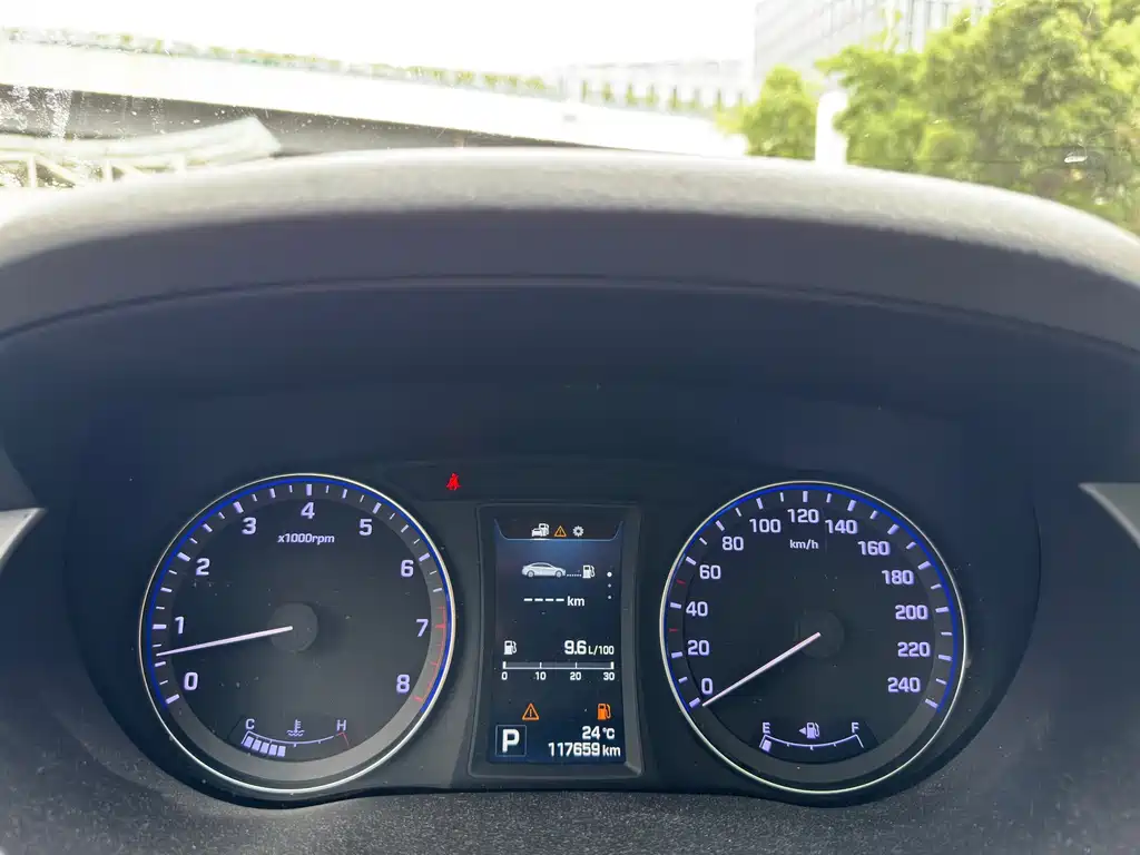 Hyundai Mistra — миниатюра 13