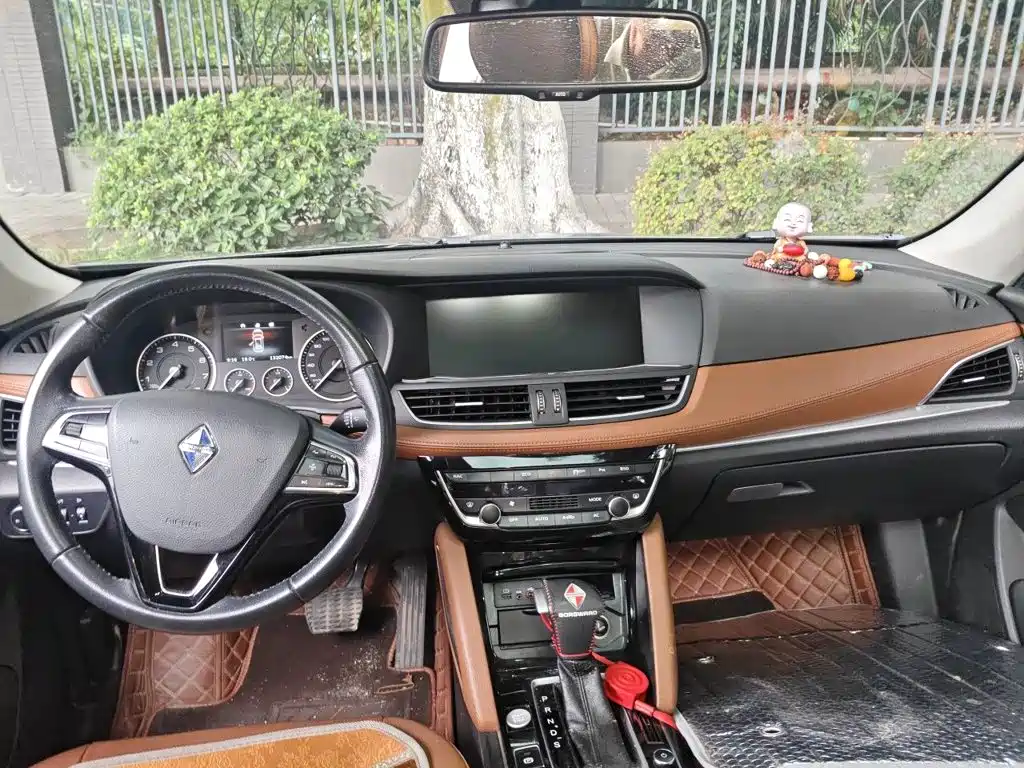 Borgward BX7 — миниатюра 5