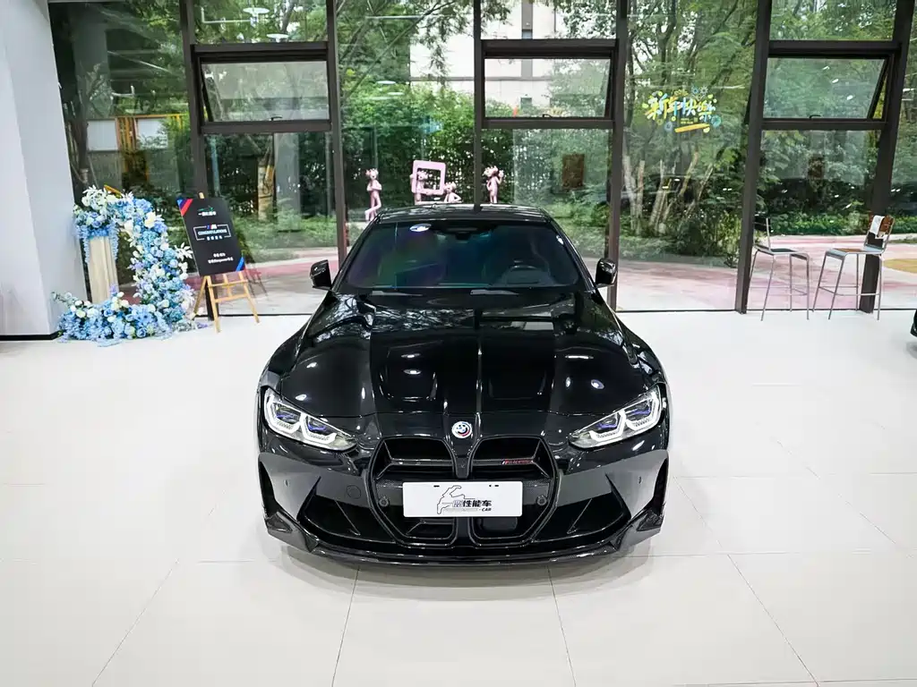 BMW M4 — миниатюра 2