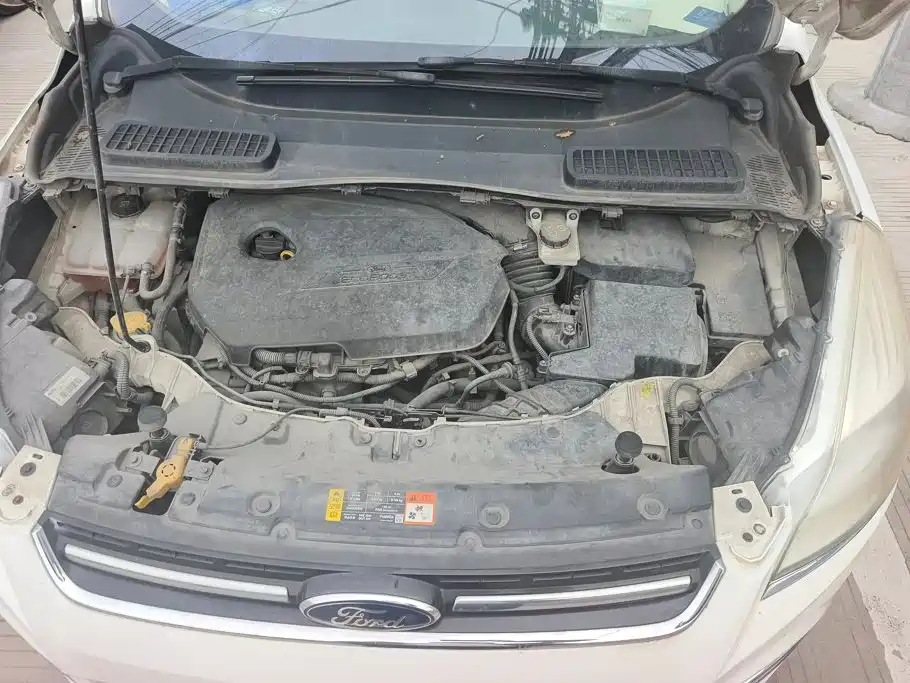 Ford Kuga — миниатюра 10