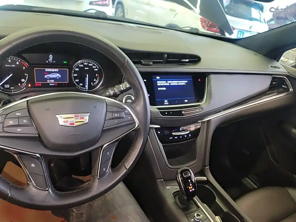 Cadillac XT5 — миниатюра 10