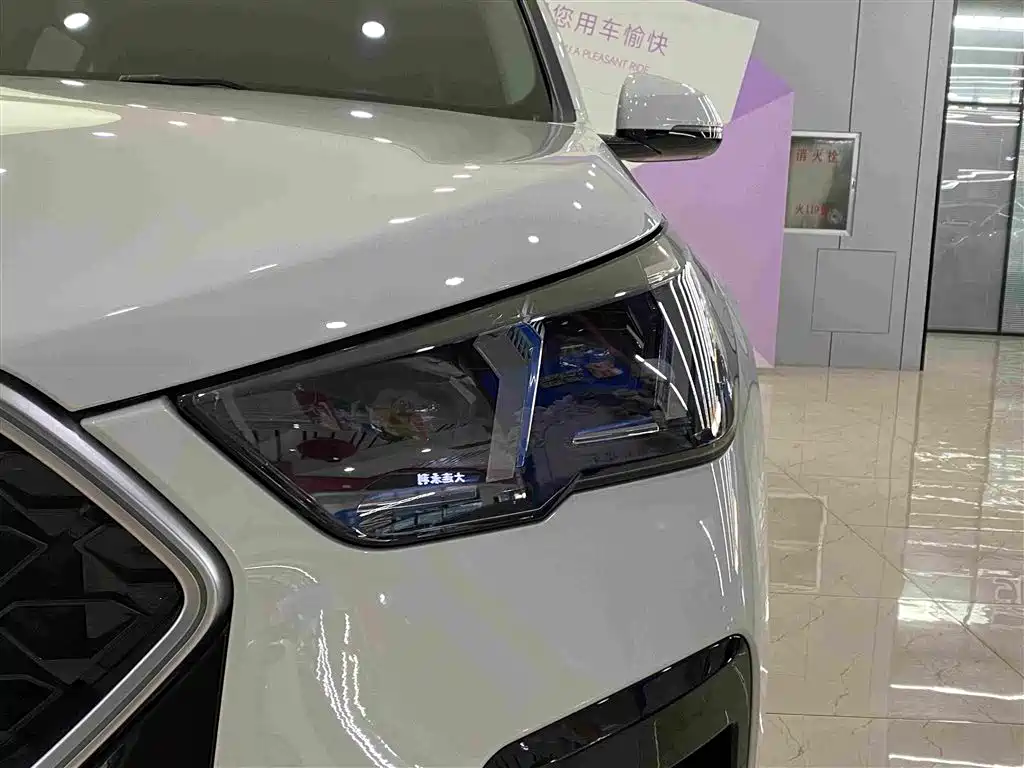 BMW X2 (Import) — миниатюра 4