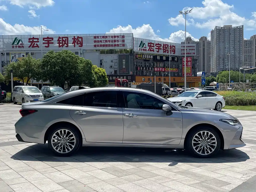 Toyota Avalon — миниатюра 5