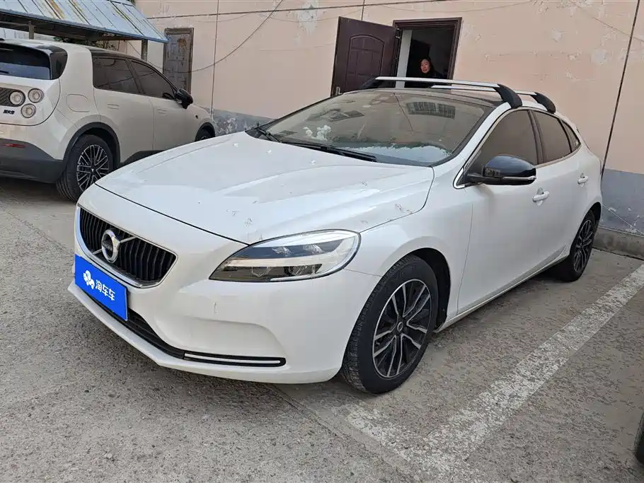 Volvo V40 2016