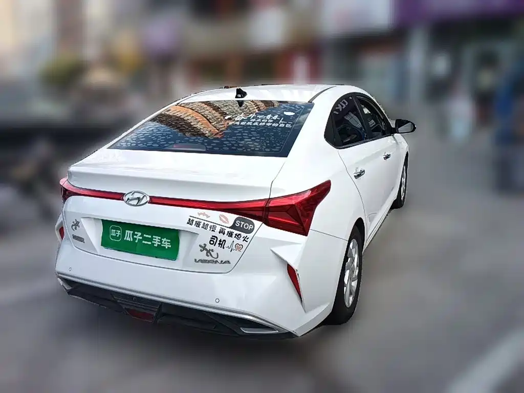 Hyundai Verna — миниатюра 4