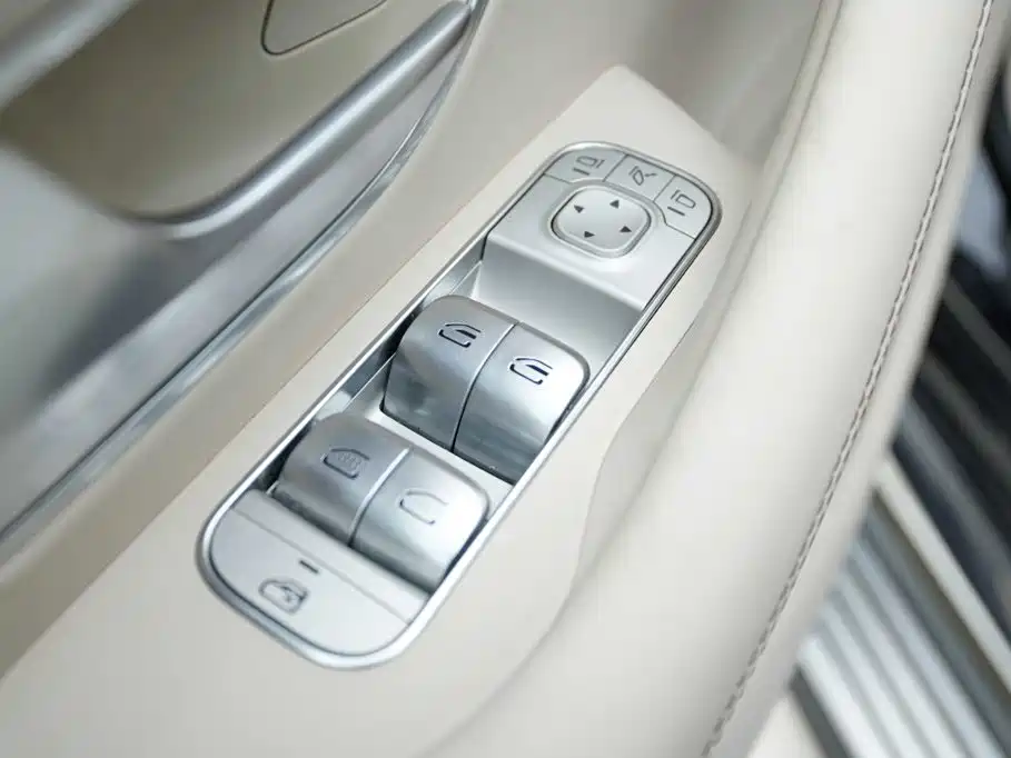 Mercedes-Benz GLS — миниатюра 7