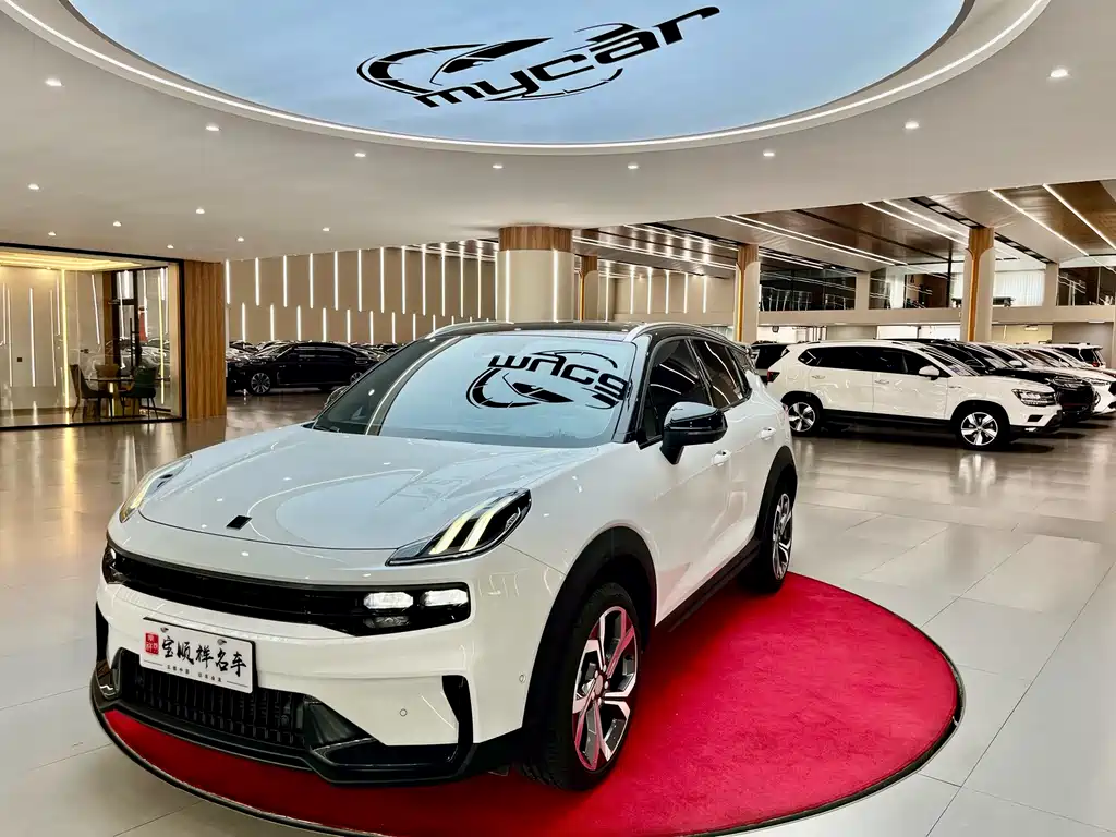 Купить Lynk & Co 06
