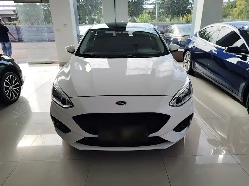 Ford Focus — миниатюра 3