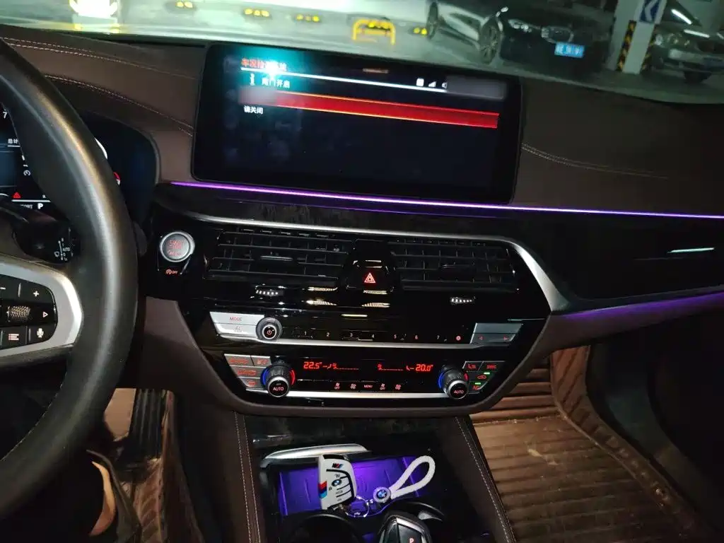 BMW 5 Series — миниатюра 6