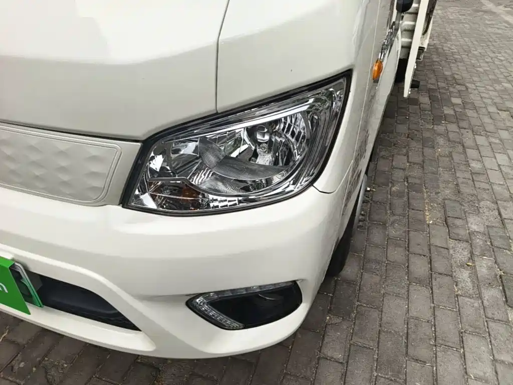 Foton Xiangling M New Energy — миниатюра 24