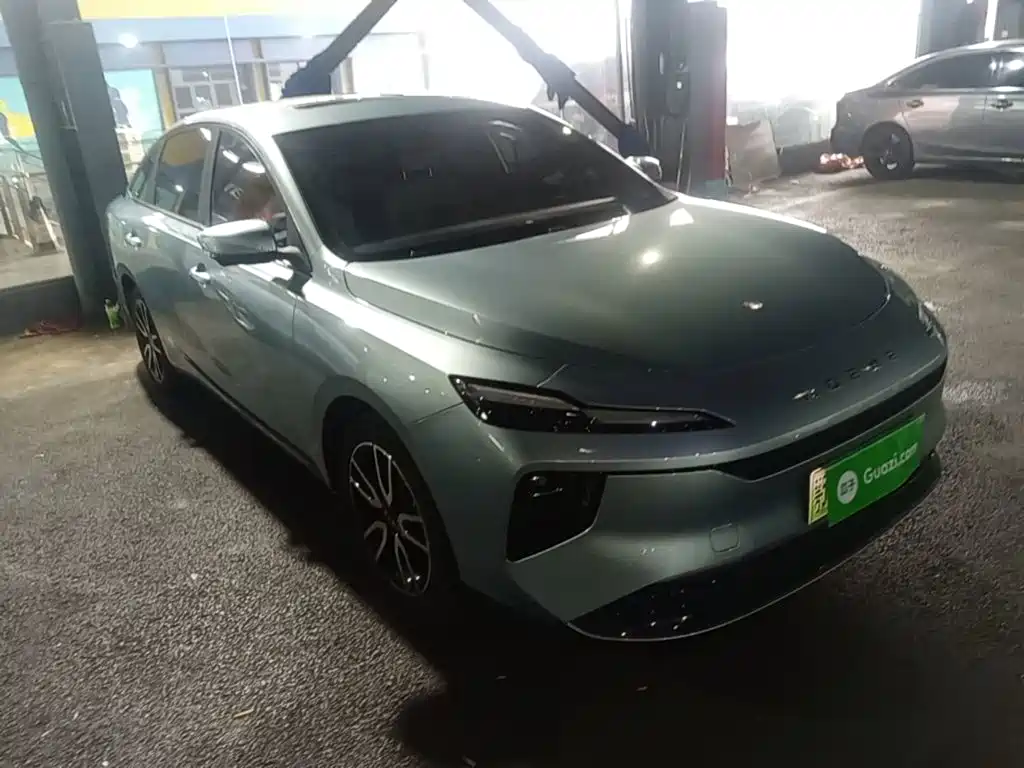 Roewe D6 — миниатюра 4