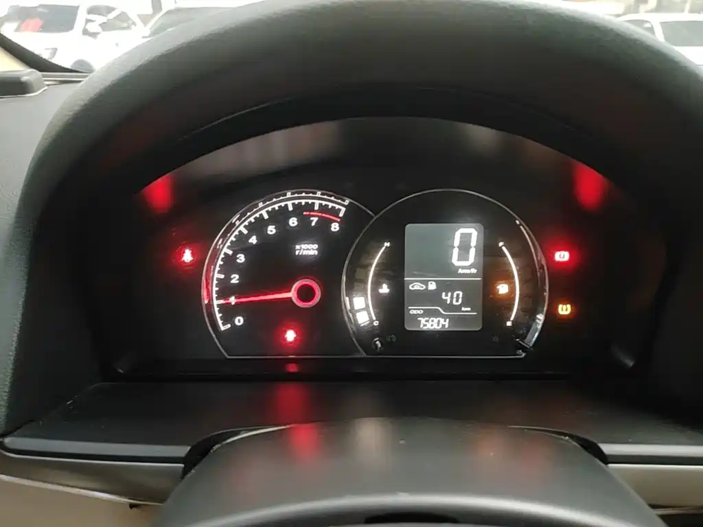 Roewe 350 — миниатюра 12