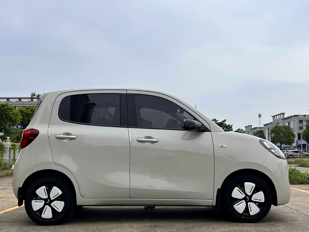 Wuling MINIEV — миниатюра 10