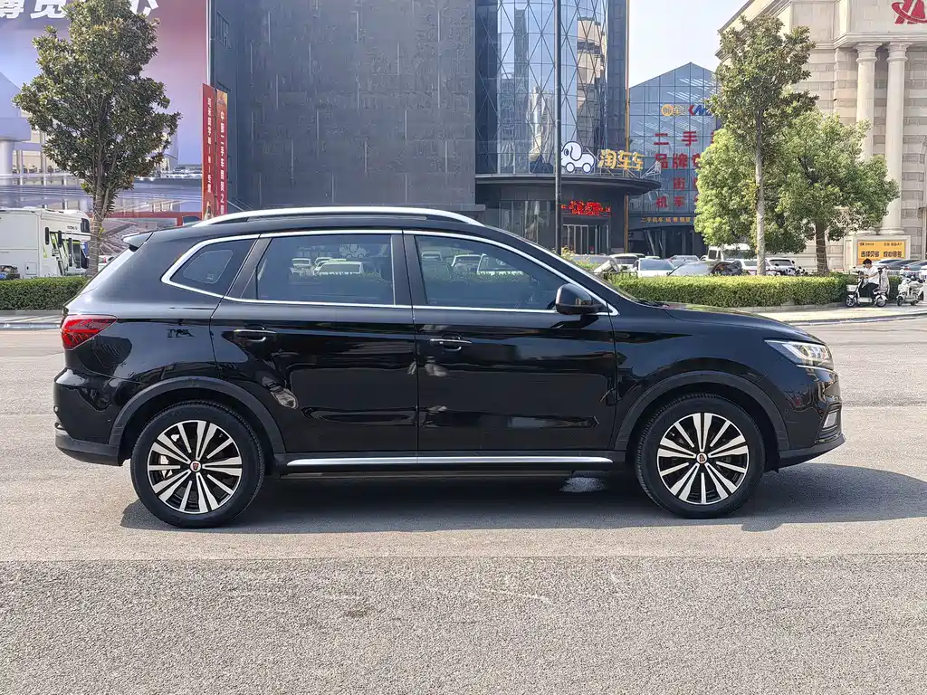 Roewe RX5 New Energy - фото 7
