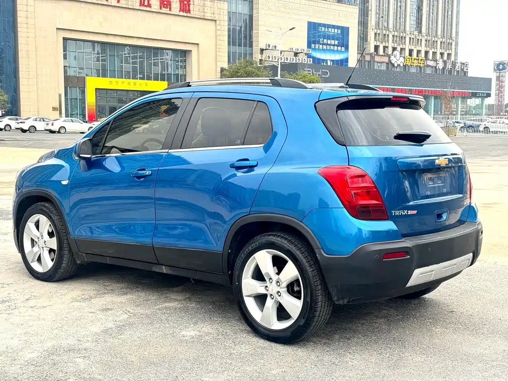 Chevrolet Trax 1.4T Auto 2WD Luxury Type, фото 6
