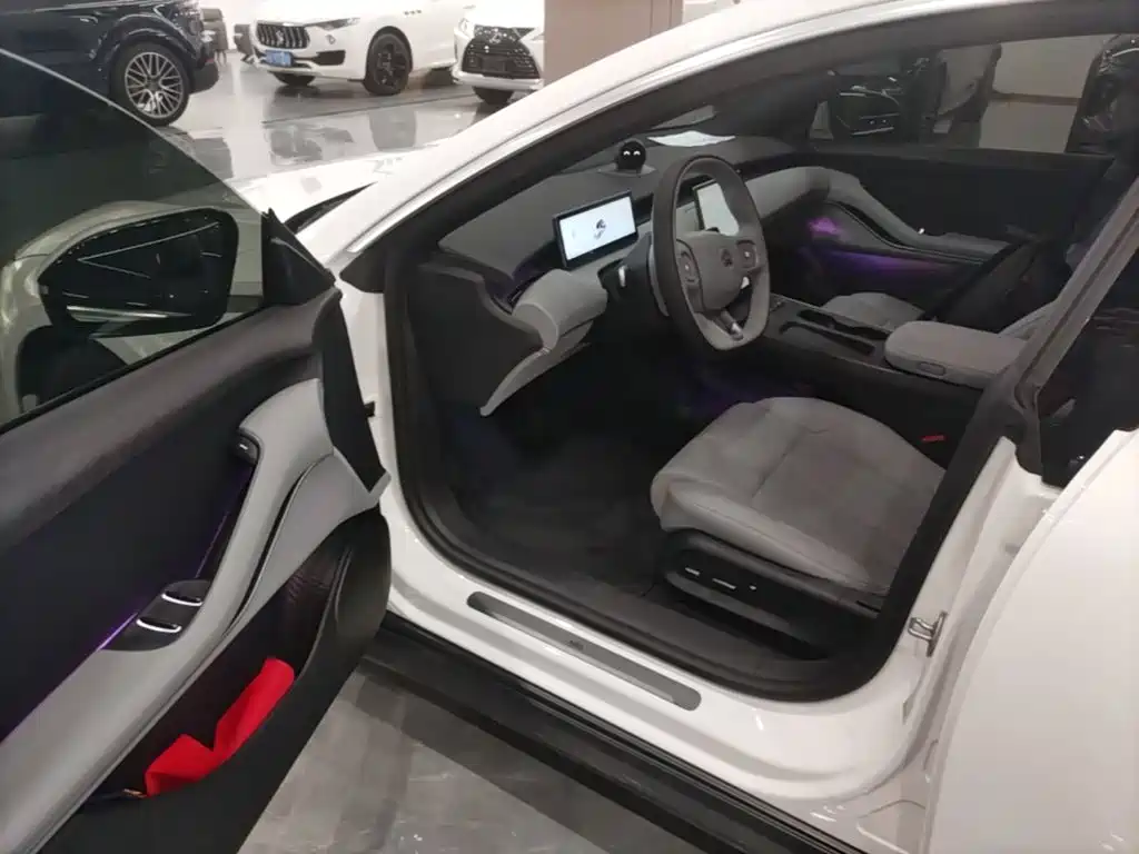 NIO ET5T — миниатюра 16