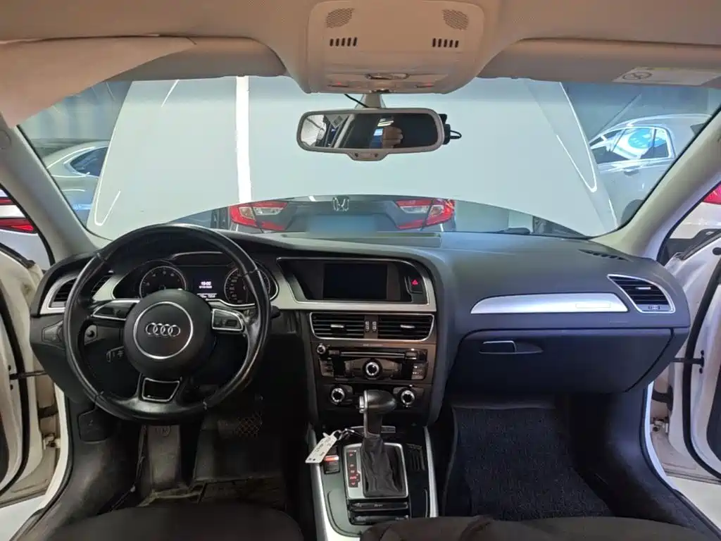 Audi A4L — миниатюра 10