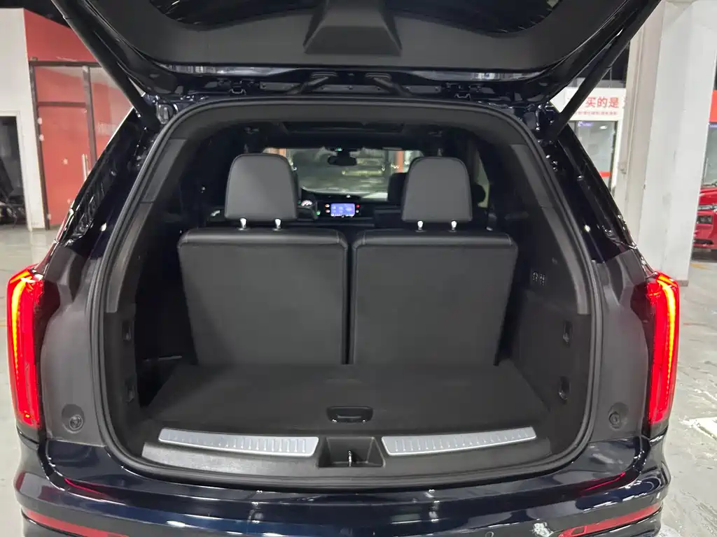 Cadillac XT6 28T 7-seat Luxury Type, фото 11