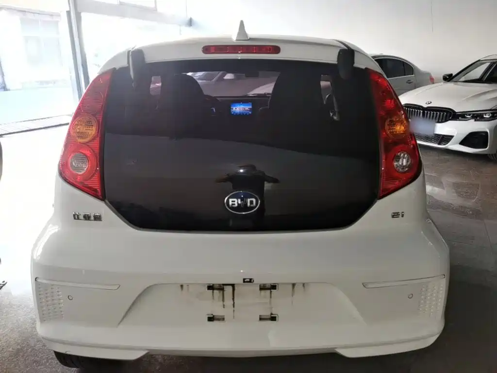 BYD e1 — миниатюра 6