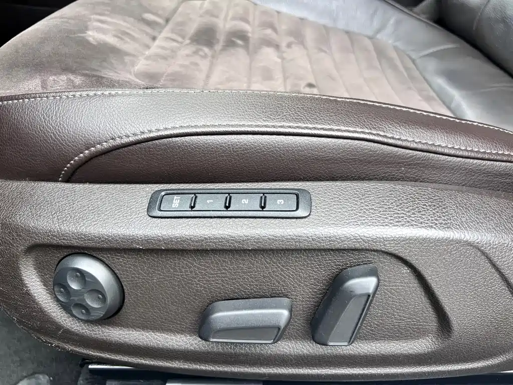 Volkswagen Magotan (Import) — миниатюра 11
