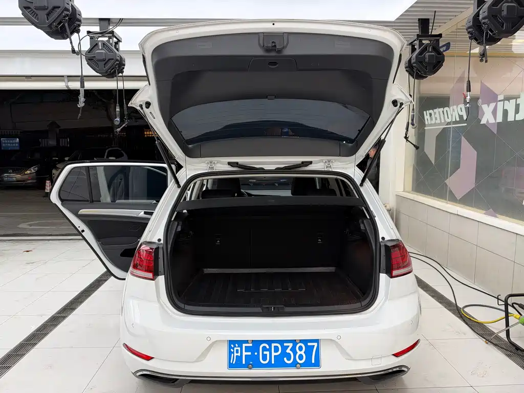 Volkswagen Golf — миниатюра 17