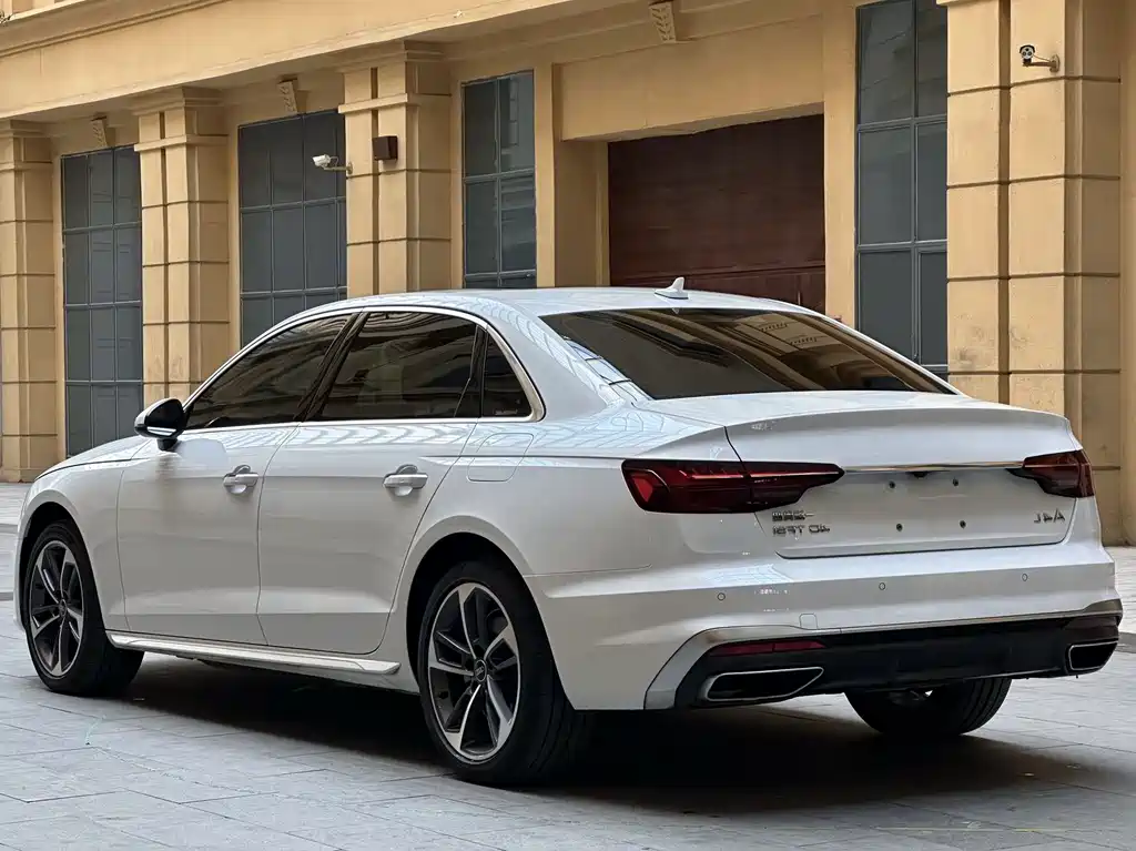 Audi A4L — миниатюра 7